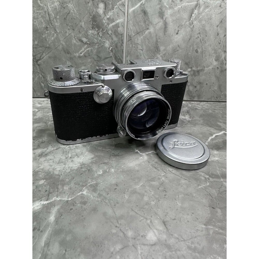 Leica D. R.P. Ernst Leitz  Wetzlar Germany Nº 525277 Film Camera W/Case & Meter